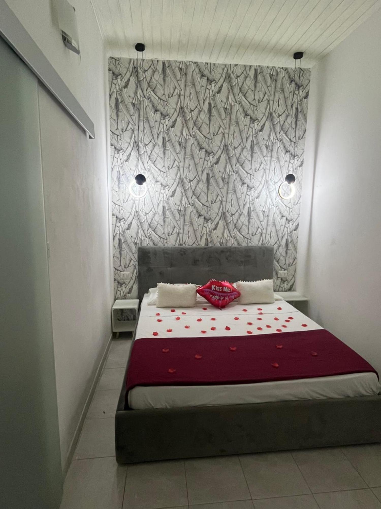 B&B Regina Rooms Avola Eksteriør billede