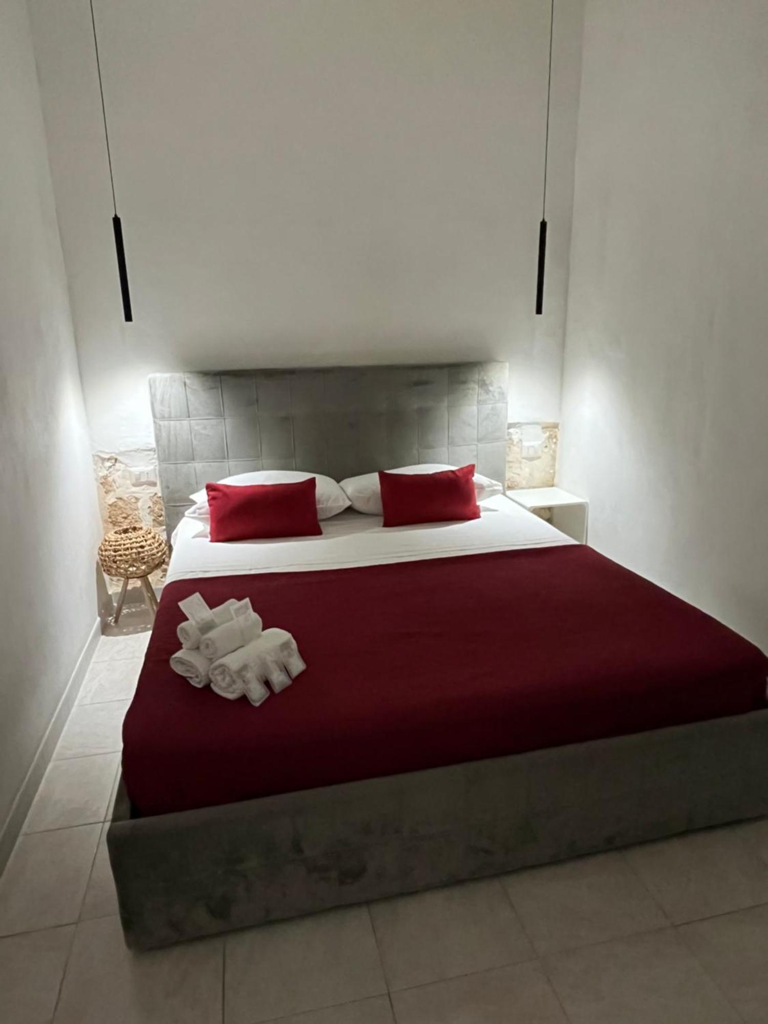 B&B Regina Rooms Avola Eksteriør billede